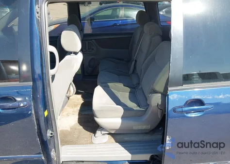 2005 Toyota Sienna Le z USA, uszkodzony, nr VIN 5TDZA23C85S296234